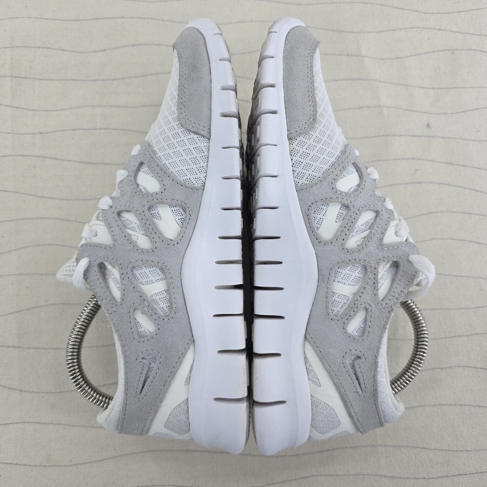 Nike Womens Free Run 2 Summit White Grey Running Shoes DM8915-100 Size 7.5 - Picture 8 of 13